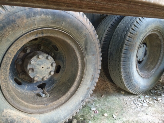 รถโม่ปูน 230แรง...โม่LT รถสภาพดี รถดีสีเดิมใช้ส่วนตัว รถผู้รับเหมา..