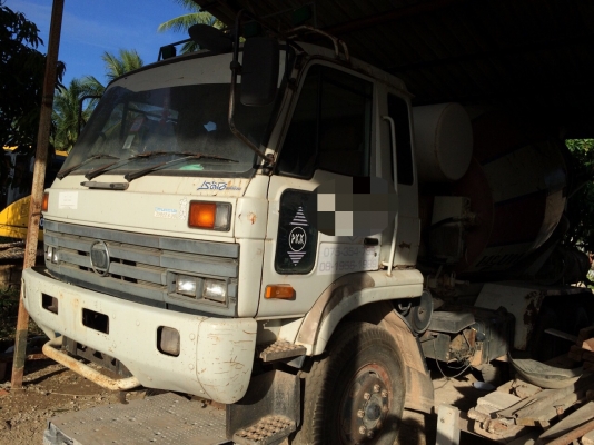 รถโม่ปูน 230แรง...โม่LT รถสภาพดี รถดีสีเดิมใช้ส่วนตัว รถผู้รับเหมา..