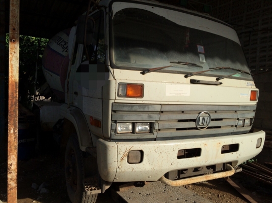 รถโม่ปูน 230แรง...โม่LT รถสภาพดี รถดีสีเดิมใช้ส่วนตัว รถผู้รับเหมา..