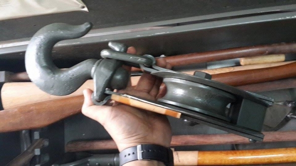 ลังและเครื่องมือช่างของทหาร