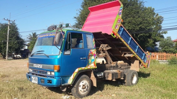 ขาย6ล้อดัมพ์อีซูซุร็อคกี้ ยาง8.25 R16 เพาเวอร์ เบรคทิ๊ฟฟี่ แชชซีสวยทั้งลำ กระบะสวย ต่อใหม่ไม่ค่อยได้วิ่ง หัวเดิมไม่ผุ พร้อมวิ่งลุยงาน