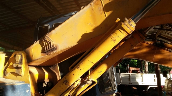 ขายถูกแมคโค มาร์คทู 200 ขายถูกแมคโค มาร์คทู 200