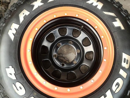 ขายยางมือ 2  Mud  245 x 75 x 16  พร้อมล้อ