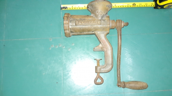 ขายเครื่องบดมือหมุนงานเก่าเช็คโกสโลวาเกีย