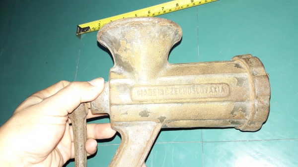 ขายเครื่องบดมือหมุนงานเก่าเช็คโกสโลวาเกีย