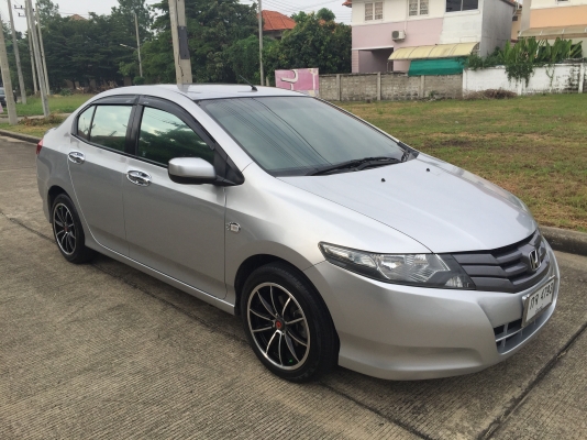 ปี2011 ออร์โต้ แอร์แบ็ค ABS แม็คยางใหม่ ออกรถใช้เงิน 5,000บ.