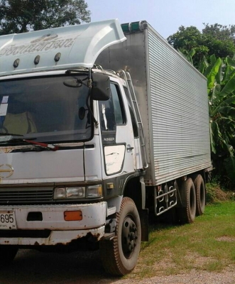 ขายแพ๊คคู่ 2คัน ไม่แยก ราคาคู่ 890,000บ  สิบล้อ ฮีโน่ FL1M-EM100-220แรง1เพา และ ฮีโน่ FL176-EM-200แรง1เพา บรรทุกตู้แห้ง สภาพดีพร้อมใช้งาน ทะเบียนพร้อมโอน