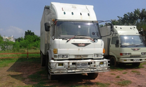 ขายแพ๊คคู่ 2คัน ไม่แยก ราคาคู่ 890,000บ  สิบล้อ ฮีโน่ FL1M-EM100-220แรง1เพา และ ฮีโน่ FL176-EM-200แรง1เพา บรรทุกตู้แห้ง สภาพดีพร้อมใช้งาน ทะเบียนพร้อมโอน