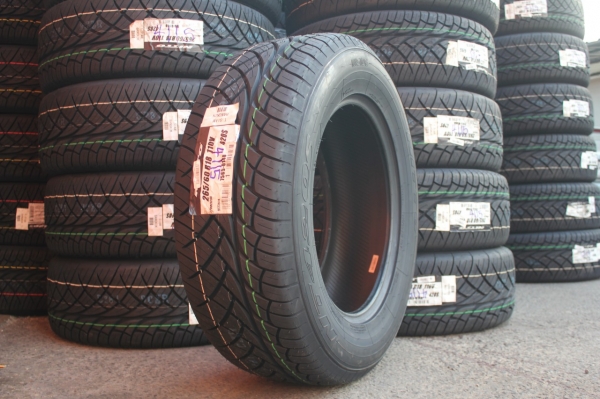 NITTO NT420S 265/60R18 เส้นละ 7,500 บาท