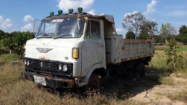 ขายรถบรรทุกหกล้อดัมพ์ Hino KM310 เครื่อง 100 แรง กระบะดัมพ์ ทะเบียนพร้อมโอน