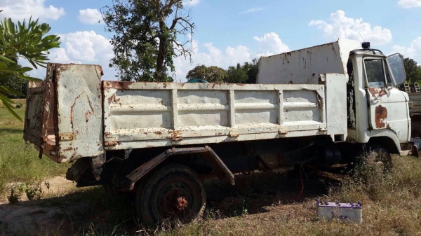 ขายรถบรรทุกหกล้อดัมพ์ Hino KM310 เครื่อง 100 แรง กระบะดัมพ์ ทะเบียนพร้อมโอน