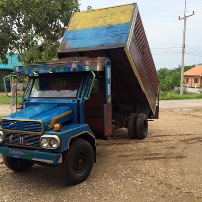 ขายรถอีแต๋นดั้ม คันใหญ่ จุได้ 8-9ตัน เครื่องอีซุซุ 100แรง 4สูบ