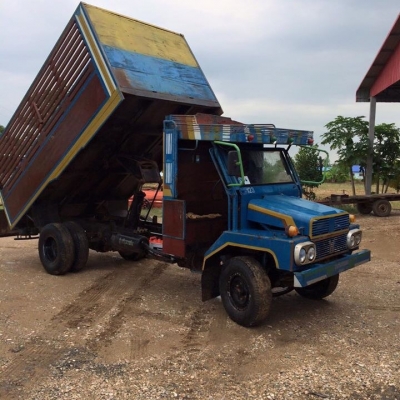 ขายรถอีแต๋นดั้ม คันใหญ่ จุได้ 8-9ตัน เครื่องอีซุซุ 100แรง 4สูบ
