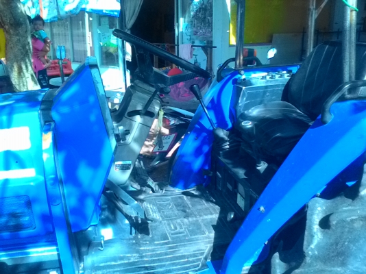 รถไถ 4x4พร้อมลงงานได้ผาน5ใบ22 รถไถ 4x4พร้อมลงงานได้ผาน5ใบ22