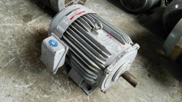 ====== Sold Out!! ====== มอเตอร์ Mitsubishi 5 HP. 2 POLE 2890 RPM. 380V. สภาพสวย เดิมๆ วิ่งเงียบ พร้อมใช้งาน