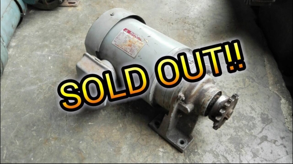 ******* Sold Out!! ******** มอเตอร์เกียร์ Mitsubishi Cyclo Drive Sumitomo 1/2 HP. ทด 1:15 เพลาออก 100 RPM. สวย เดิม นิ่ม พร้อมใช้