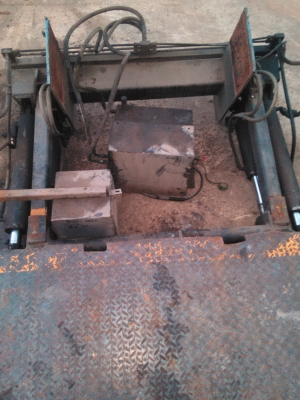 ขายลิฟท้ายรถบรรทุกหกล้อใหญ่ตามสภาพครับ