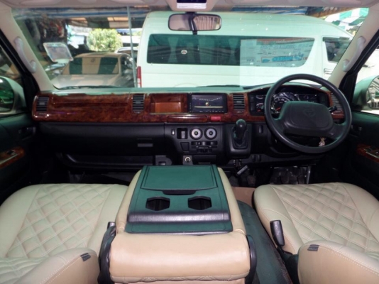 โทร0877758887นางเบสท์รถตู้ท่าพระ