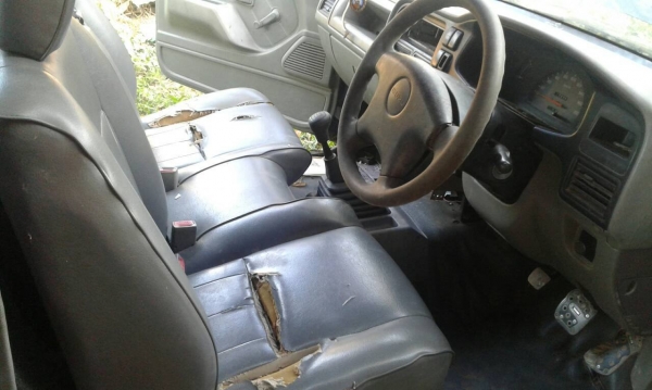 ขายหัวเก๋งดรากอนตอนเดียวพร้อมอุปกรณ์ในหัวเก๋ง 16000สนใจโทร 0805669540