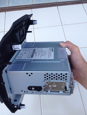 กระจกปรับไฟฟ้า + วิทยุเดิมติดรถ + กระบะท้าย All New Isuzu D-Max ของใหม่ ถอดศูนย์