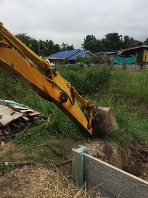 ขายแบคโฮล้อยาง