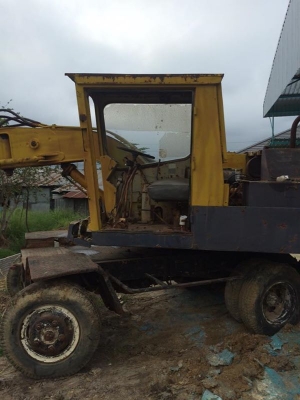 ขายแบคโฮล้อยาง