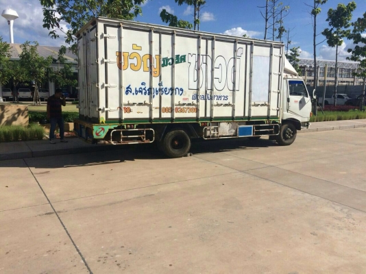 ขายรถบรรทุกหกล้อตู้แห้ง HINO KM779 เครื่อง 117 แรง ปี 33 ตู้แห้ง 10 บานยาว 5.80 เมตร