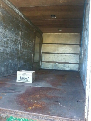 ขายรถบรรทุกหกล้อตู้แห้ง HINO KM779 เครื่อง 117 แรง ปี 33 ตู้แห้ง 10 บานยาว 5.80 เมตร