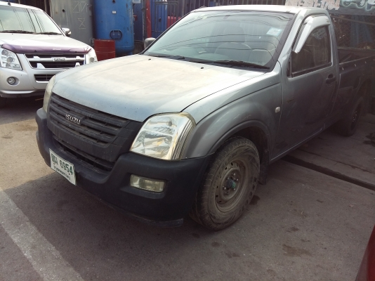 ขายแล้วครับ ขอบคุณท่านที่สนใจDmax ปี 06  **** 75,000 **** ถูกด่วน