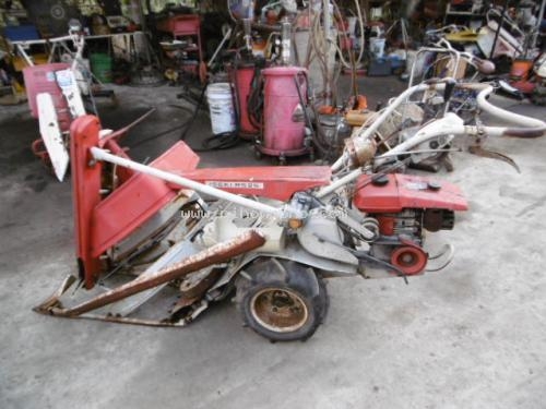 NEW!!! รถเกี่ยวข้าวเดินตาม   ISEKI  RS25 รหัสสินค้า : 80803386 Line ID: nihonmono  หรือเพิ่มเติมไดที่ www.nihonmono.com