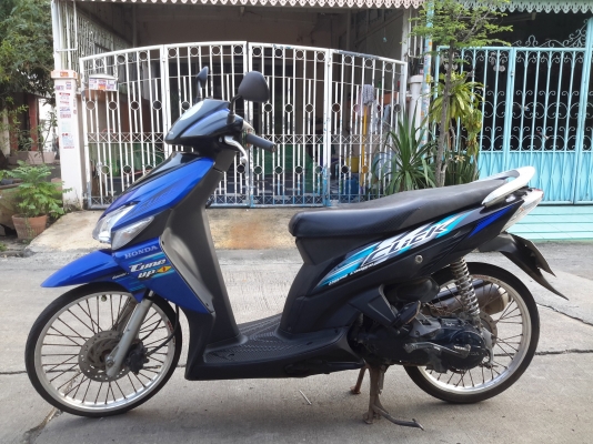 ขายฮอนด้าคลิกสตาร์ทมือ ขับได้เลย