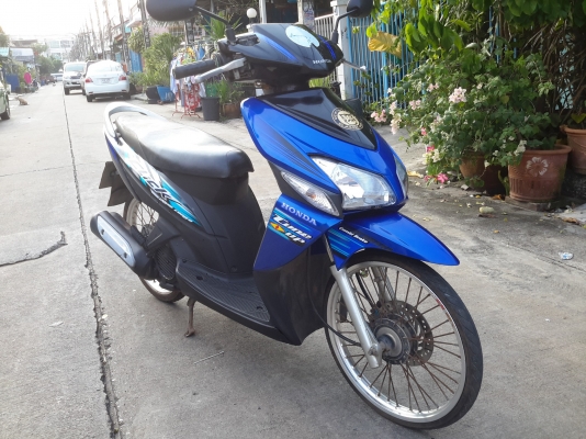ขายฮอนด้าคลิกสตาร์ทมือ ขับได้เลย