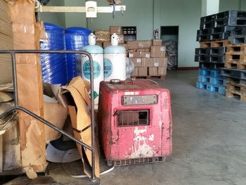 tractor-backhoe จัดส่งเครื่องเชื่อม พร้อมปั่นไฟ สภพาพร้อมใช้งานให้ลูกค้า สุราษฎร์ แล้วนะครับ tractor-backhoe จัดส่งเครื่องเชื่อม พร้อมปั่นไฟ สภพาพร้อมใช้งานให้ลูกค้า สุราษฎร์ แล้วนะครับ