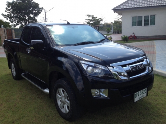 ฟรีดาวส์ ไม่ต้องใช้ตังค์ All new 2012 Hi lander เครื่อง 2500 เกียร์ธรรมดา แอร์แบกคู่