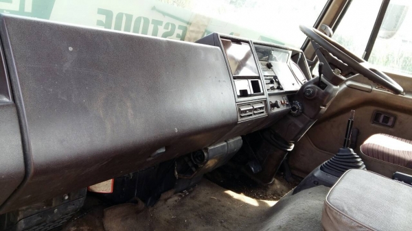 หกล้อ ฮีโน่ KM300-WO4D-117แรง ช่วงยาว 4.30ม สภาพดีพร้อมใช้งาน ทะเบียนพร้อมโอน หกล้อ ฮีโน่ KM300-WO4D-117แรง ช่วงยาว 4.30ม สภาพดีพร้อมใช้งาน ทะเบียนพร้อมโอน