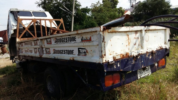 หกล้อ ฮีโน่ KM300-WO4D-117แรง ช่วงยาว 4.30ม สภาพดีพร้อมใช้งาน ทะเบียนพร้อมโอน หกล้อ ฮีโน่ KM300-WO4D-117แรง ช่วงยาว 4.30ม สภาพดีพร้อมใช้งาน ทะเบียนพร้อมโอน