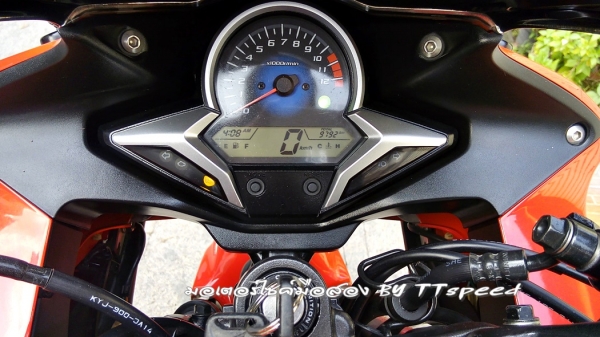 ขาย CBR 250 รุ่น abs จดปี 56 ไมล์แท้วิ่งแค่ 9800 โล ขาย CBR 250 รุ่น abs จดปี 56 ไมล์แท้วิ่งแค่ 9800 โล