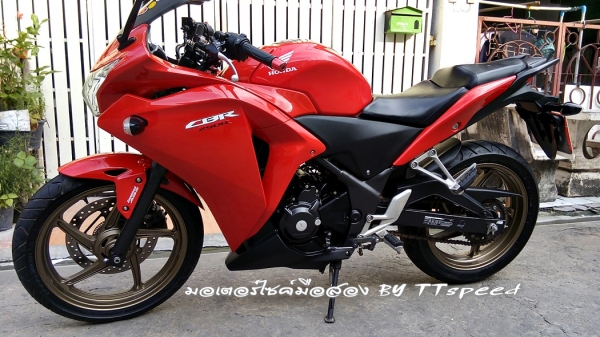 ขาย CBR 250 รุ่น abs จดปี 56 ไมล์แท้วิ่งแค่ 9800 โล ขาย CBR 250 รุ่น abs จดปี 56 ไมล์แท้วิ่งแค่ 9800 โล