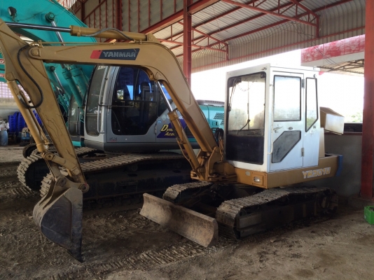 ขายแม็คโคร ยันม่า YB501U สภาพสวย พร้อมใช้งาน