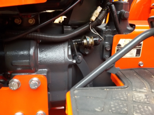 ปัญญาแทรคเตอร์..จัดมาให้ครับ ด่วน!!!คูโบต้า L3608  พร้อมใบมีดคานล่างFD163 พร้อมผาน6&times;22 จัดส่ง อ.คลองขลุง จ.กำแพงเพชร