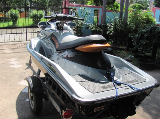 ขาย Seadoo 255แรงม้า RXP 130ชั่วโมง ปี2009 เรือสวยพร้อมใช้           พร้อมเทเลอร์นอกอย่างดี อัพคลิปให้แล้วครับ21/12/58