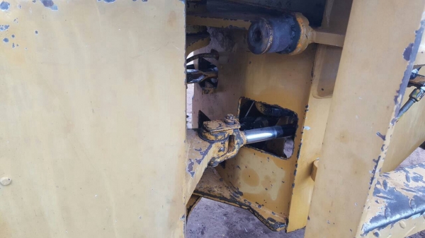 ขายรถตัก KOMATSU 510 กรองคู่ รถพร้อมใช้ ต่อแขนเรียบร้อย เครื่องดี ปั้มดี ราคาคุยได้ครับ