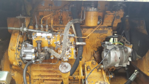 ขายรถตัก KOMATSU 510 กรองคู่ รถพร้อมใช้ ต่อแขนเรียบร้อย เครื่องดี ปั้มดี ราคาคุยได้ครับ