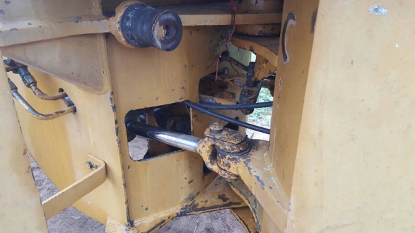 ขายรถตัก KOMATSU 510 กรองคู่ รถพร้อมใช้ ต่อแขนเรียบร้อย เครื่องดี ปั้มดี ราคาคุยได้ครับ