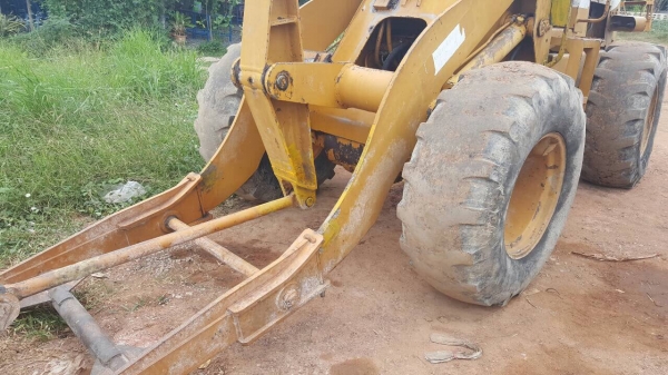 ขายรถตัก KOMATSU 510 กรองคู่ รถพร้อมใช้ ต่อแขนเรียบร้อย เครื่องดี ปั้มดี ราคาคุยได้ครับ