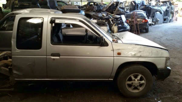 ซากนิสสันเเคป เครื่อง2700 โอนลอย ปี97 เเยกได้ทุกอย่างทั้งคันสอบถามได้มีหลายรุ่นเก๋งเเละกระบะ รับซื้อรถอุบัตเหตุทุกสภาพ