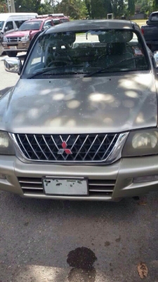 ซากสตาร์ด้า เครื่อง2500 ปี03 เเยกขายทุกอย่างสนใจสอบถามได้มีหลายรุ่นเก๋งเเละกระบะ รับซื้อรถอุบัตเหตุทุกสภาพ