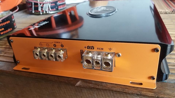 เครื่องเสียงรถยนต์ราคาถูก 12"