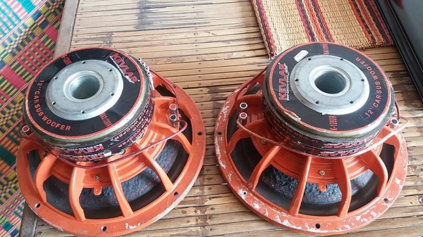 เครื่องเสียงรถยนต์ราคาถูก 12"