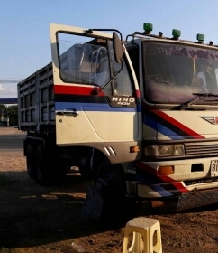 สิบล้อ ฮีโน่ FM3M240ปี42 เครืองเดิมเกียร์เดิม ดั้ม 2เพา สภาพพร้อมใช้ เล่มทะเบียนพร้อมโอน